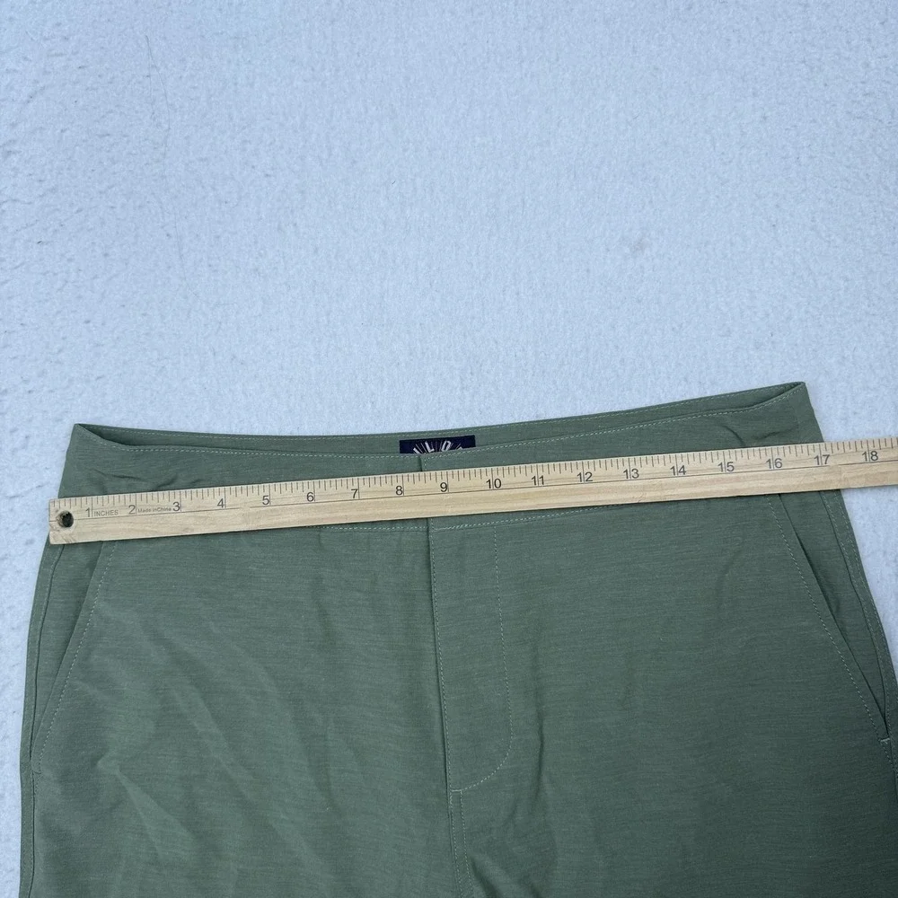 Faherty All Day Shorts Mens 32 Green Chino Stretch Microfiber 9 Inseam Casual